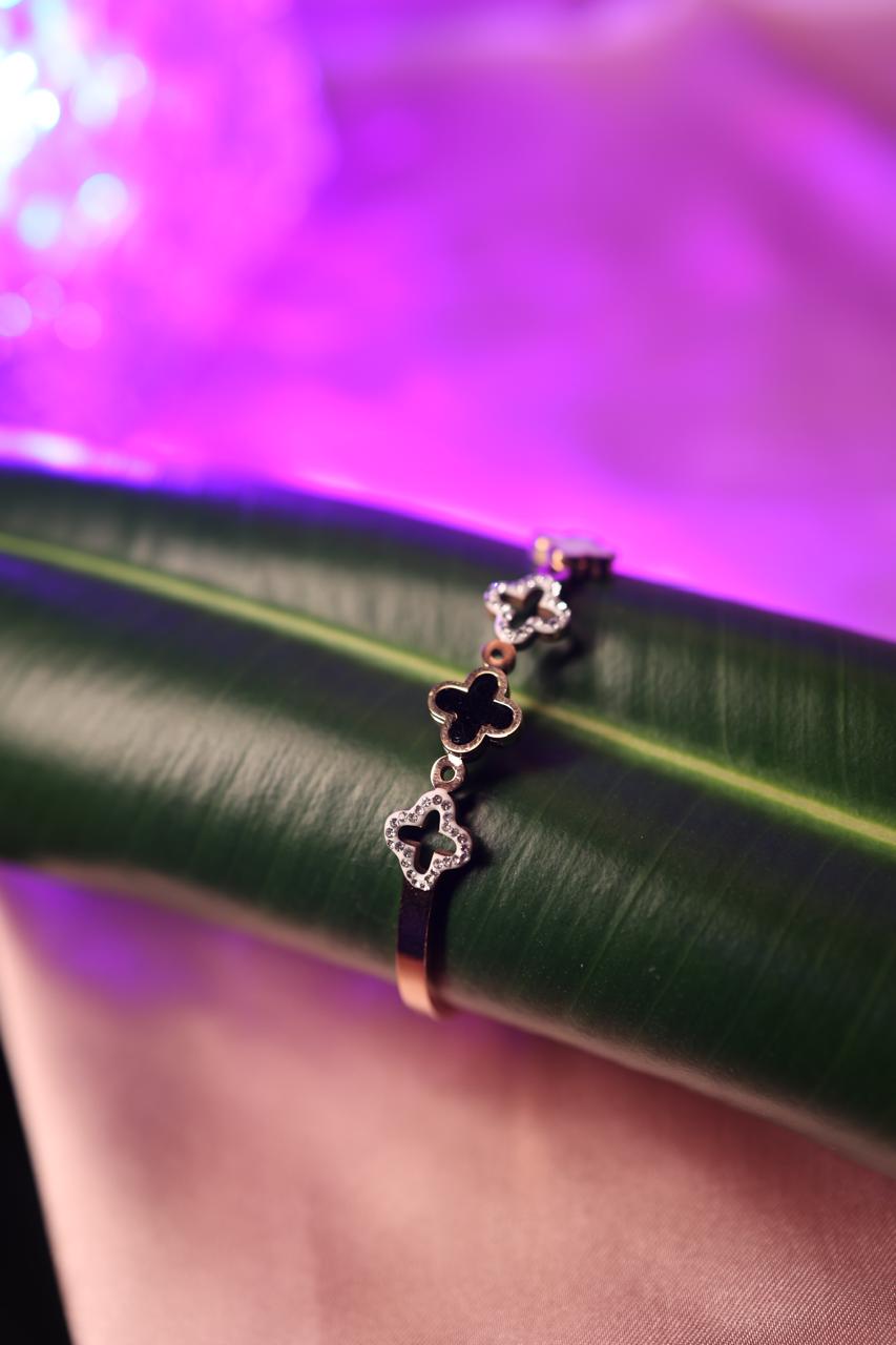 AI212 - Vivid Bracelet