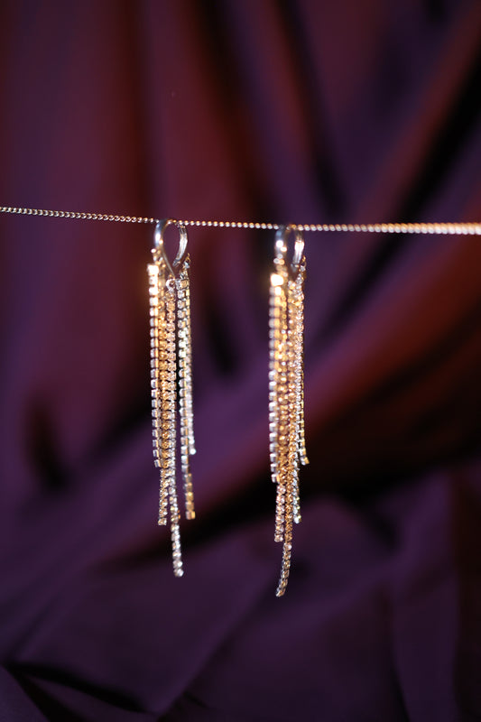 AI139 - Rhinestone Tassel Earring