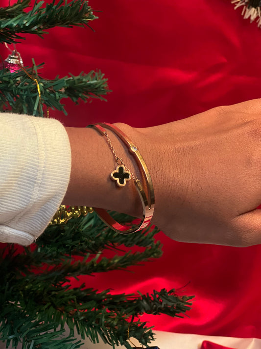 AI277 - Clover Bracelet