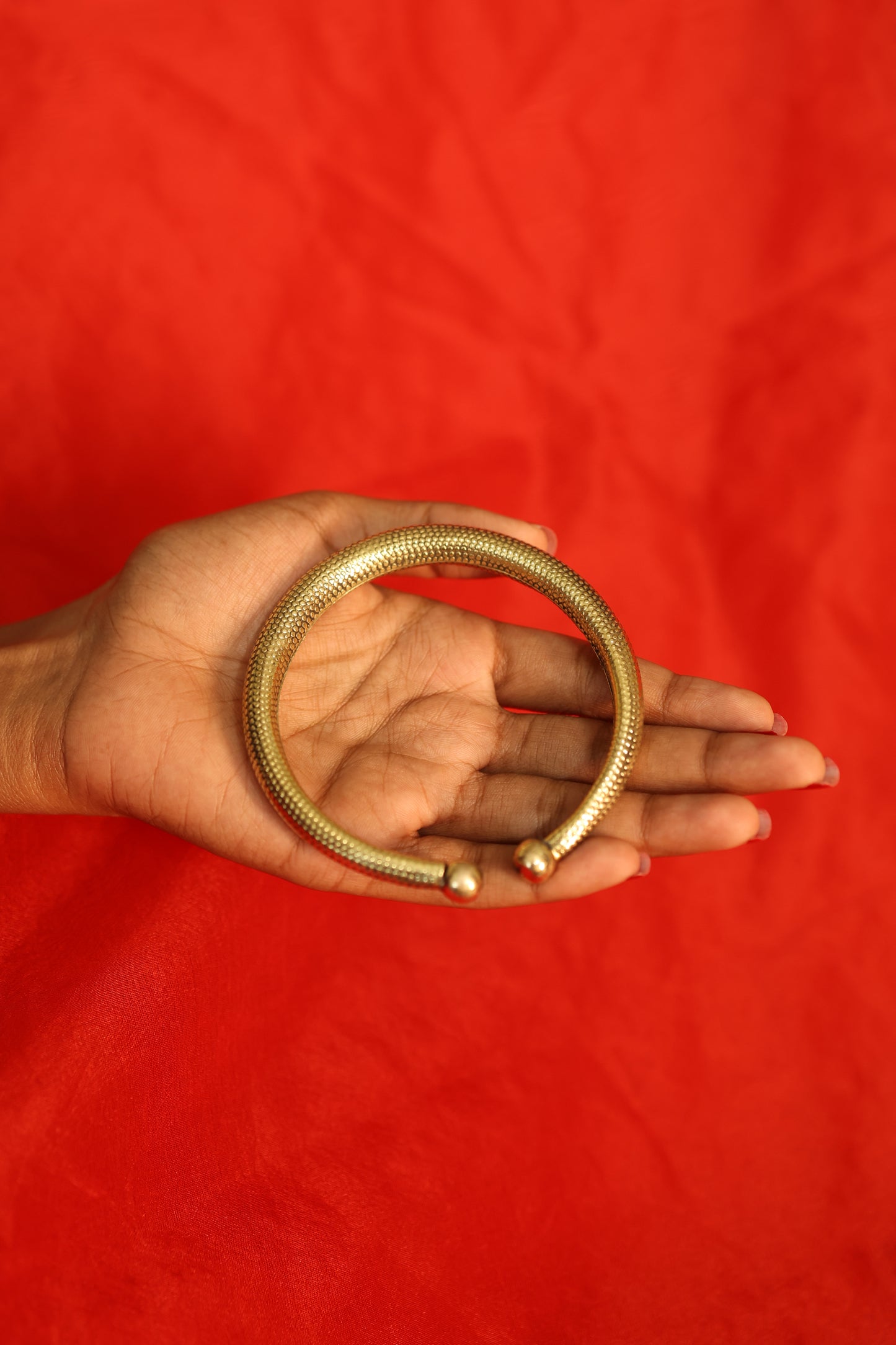 AI267 - Kada Bracelet