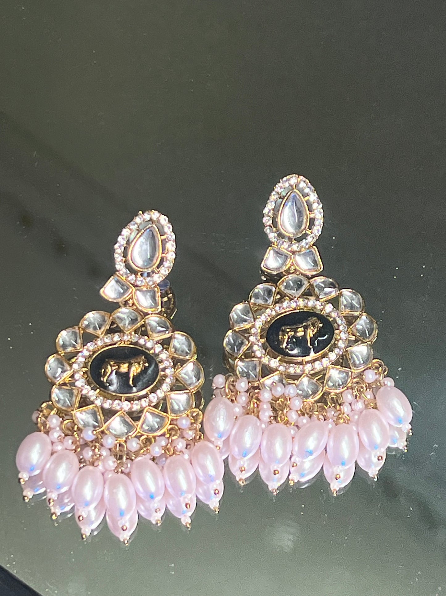 AI256- Deewan Earring