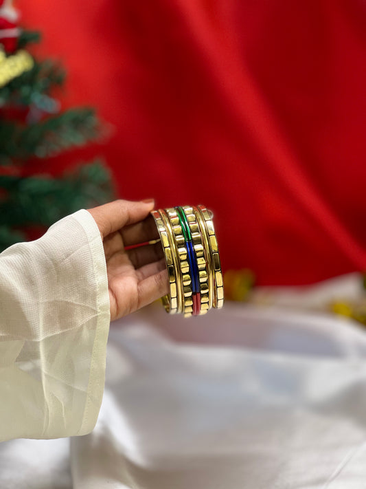 AI317 - Trinity Aura Gold Bangle Set