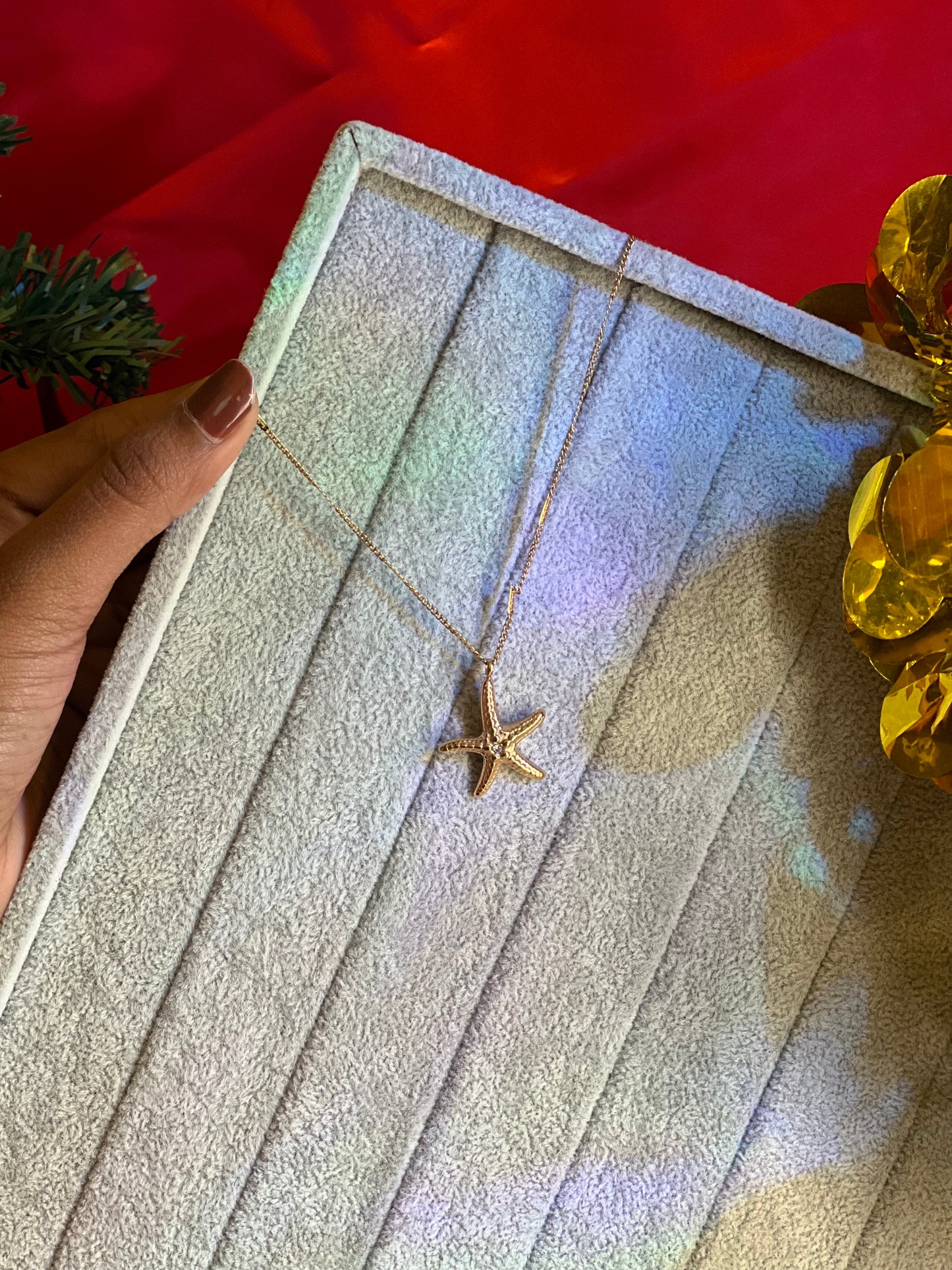AI326 - Golden Starfish Charm Chain