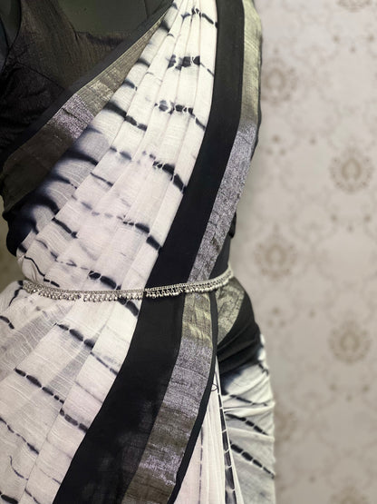 AI338 - Desi Hip Chain