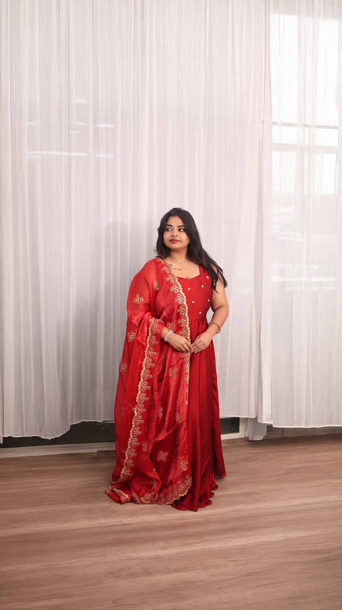 Shusti - Anarkali