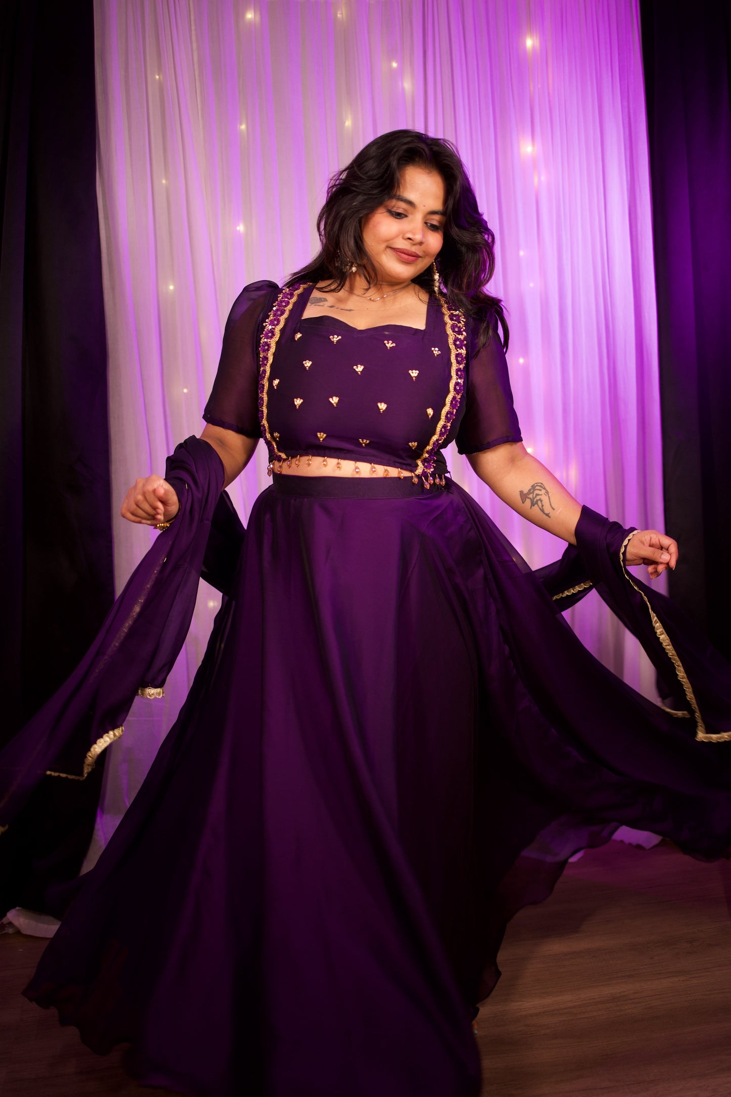 Iravya Lehenga