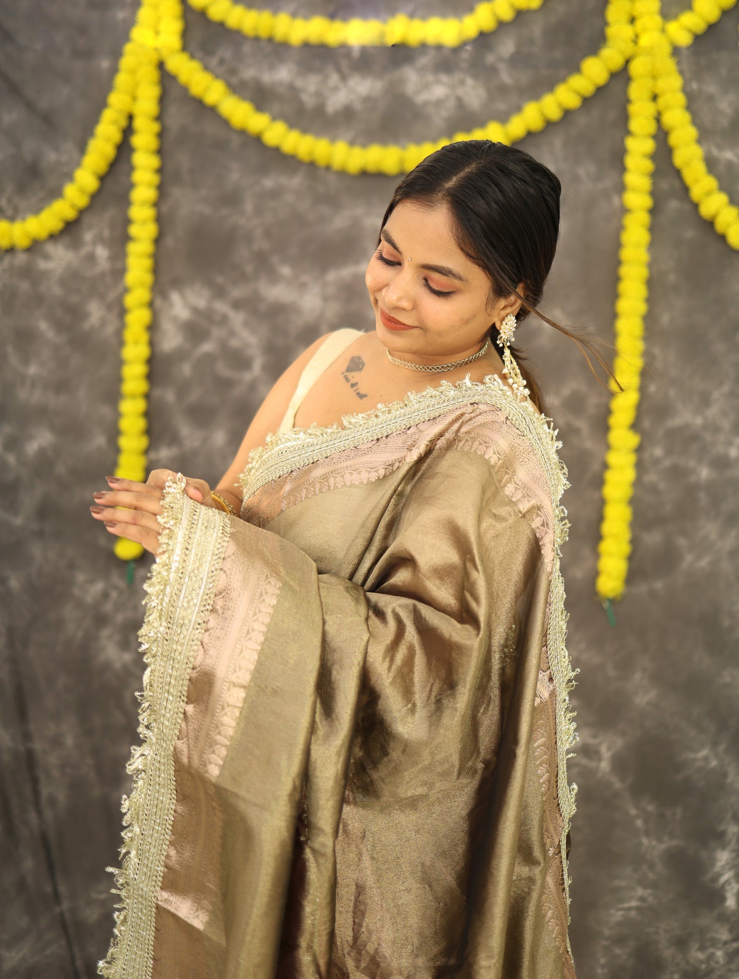 Sakhi Banarasi Tissue Saree