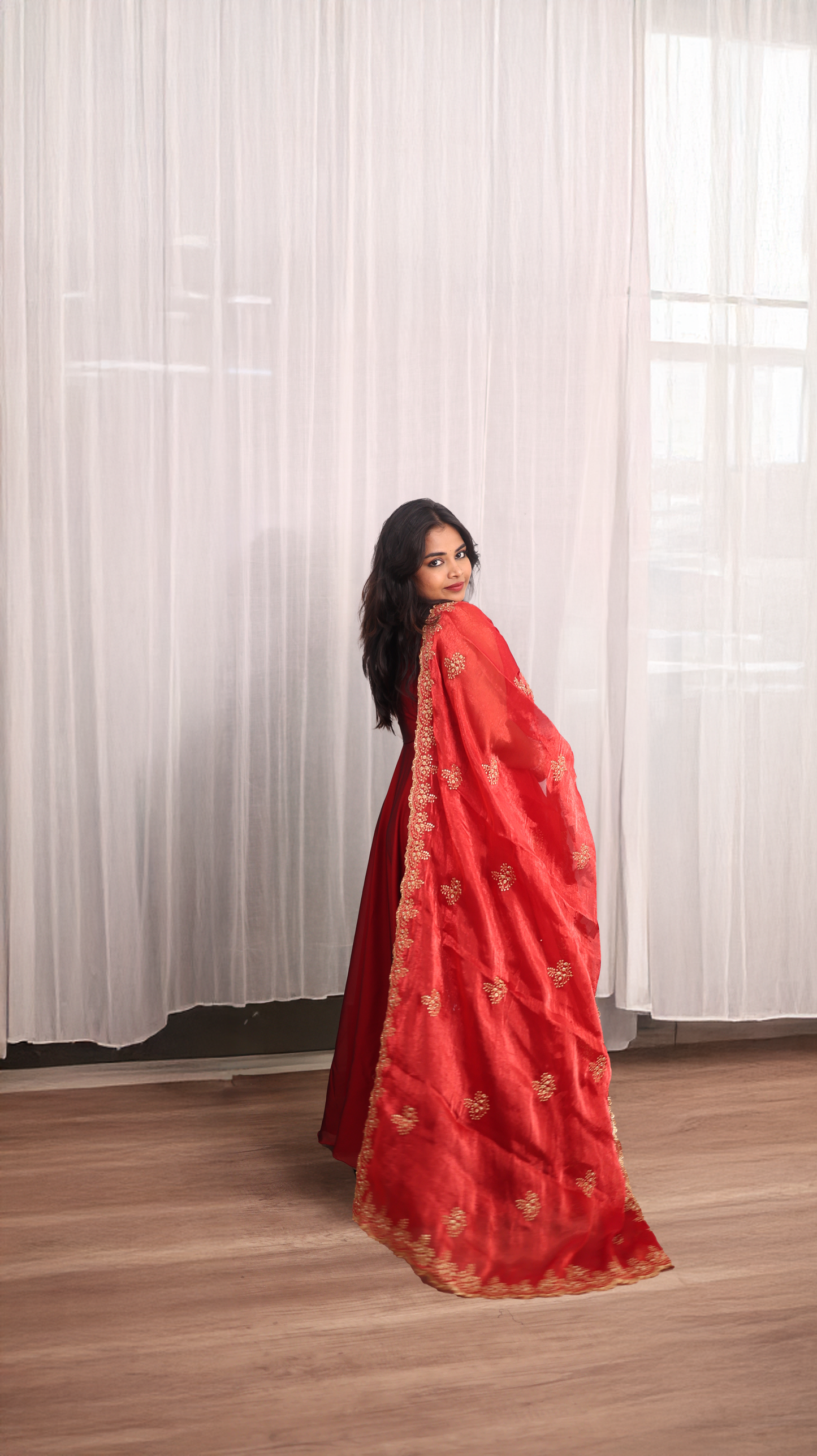 Shusti - Anarkali