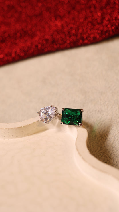 AI235 - Green Gem And Pristine White Ring