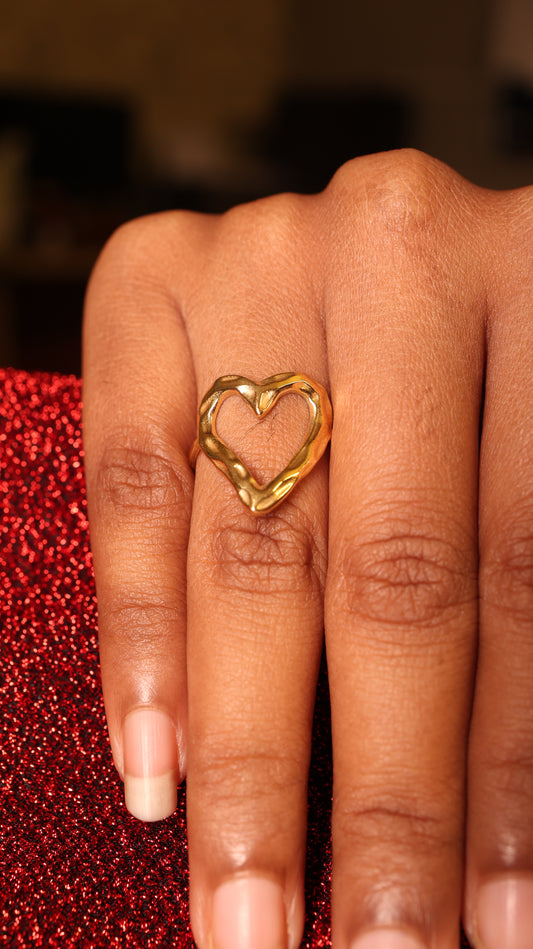 AI237 - Molten Heart Ring