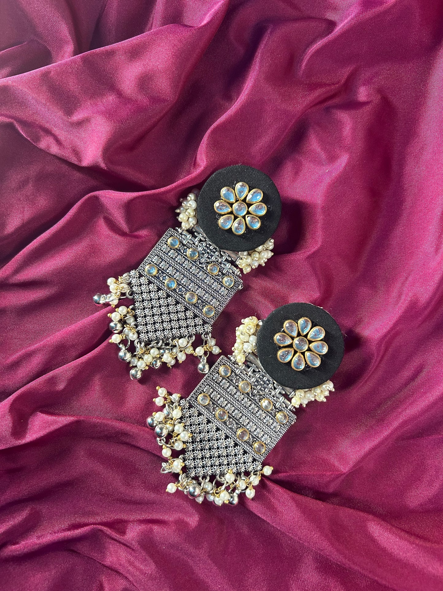 AI116 - Handcrafted Black Earring with Pearls