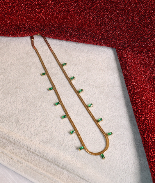 AI246 - Emerald Glow Chain