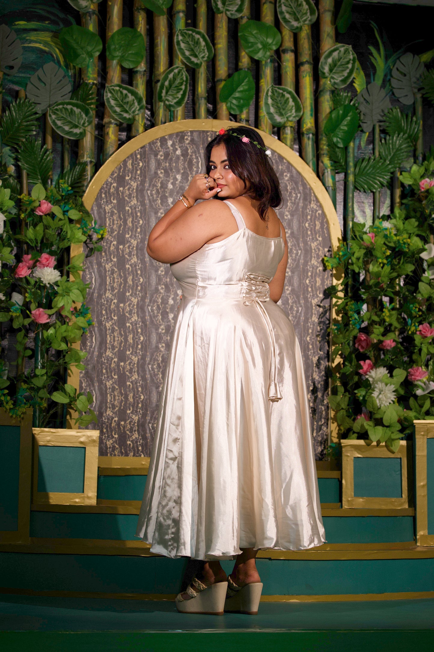 Alina - Premium Satin Maxi
