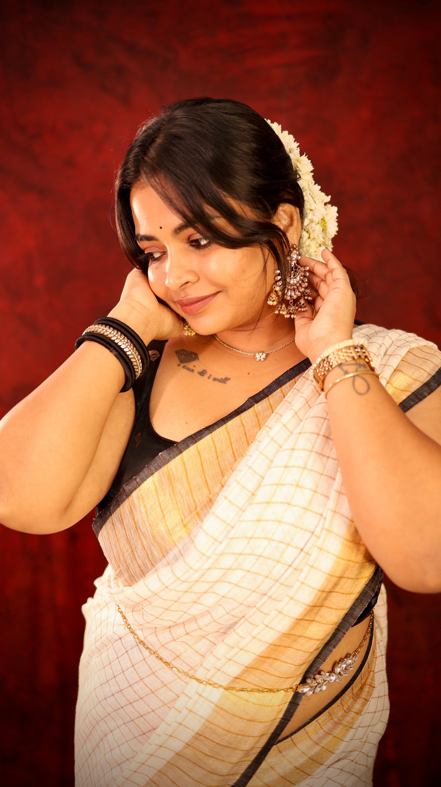 Mridula - Onam Linen Saree