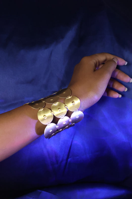 AI220 - Aurea Kink Cuff Bracelet