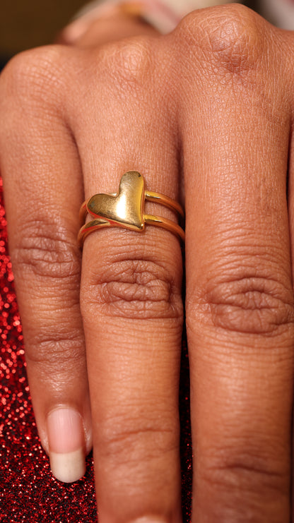 AI237 - Dual Lined Heart Ring
