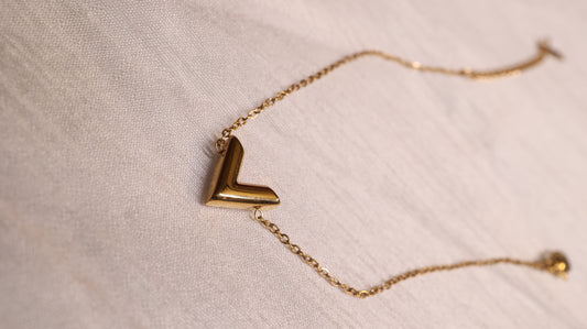 AI240 - V-Heart Bracelet