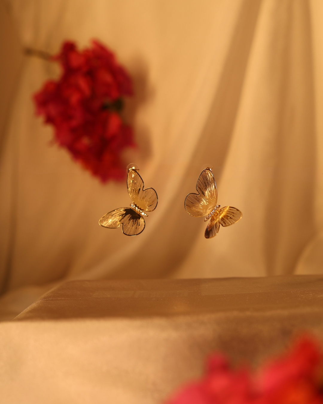 AI204 - Sidefly Butterfly Earring