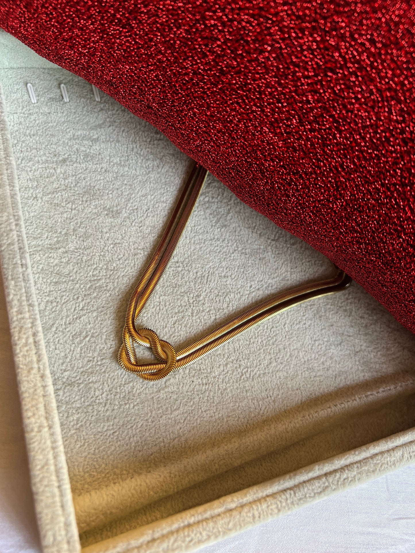 AI249 - Golden Knot Chain