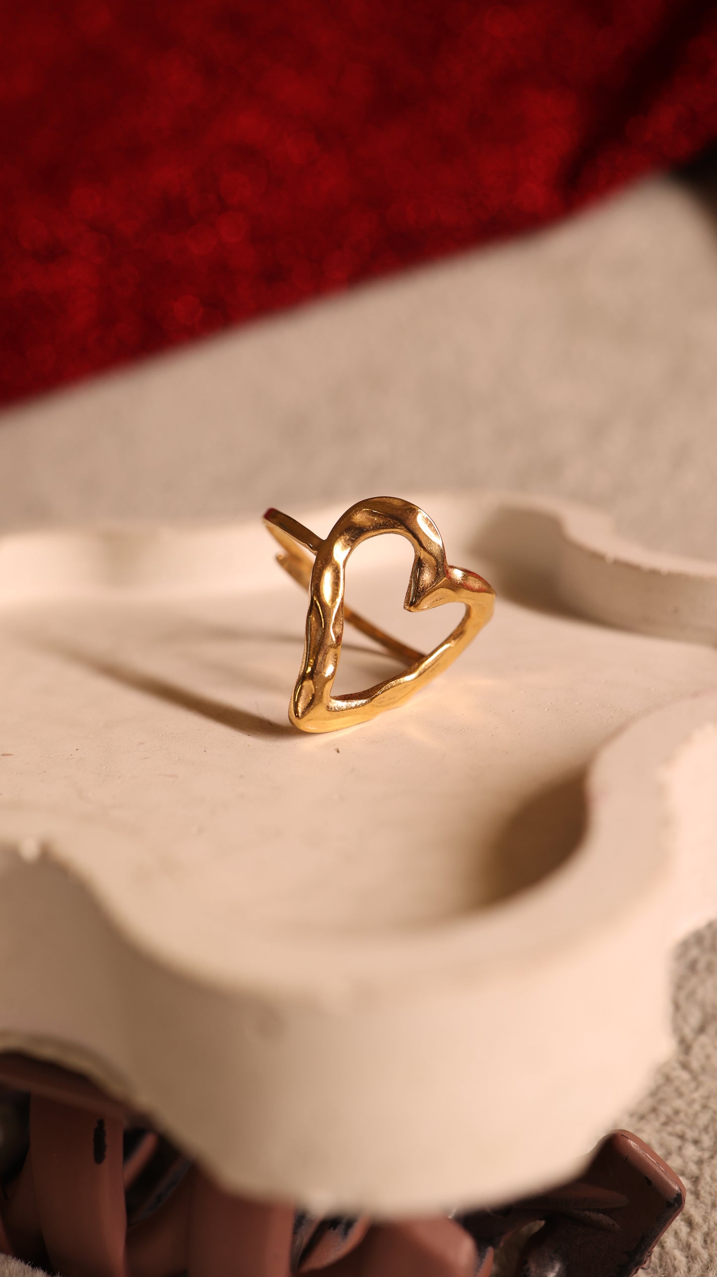 AI237 - Molten Heart Ring