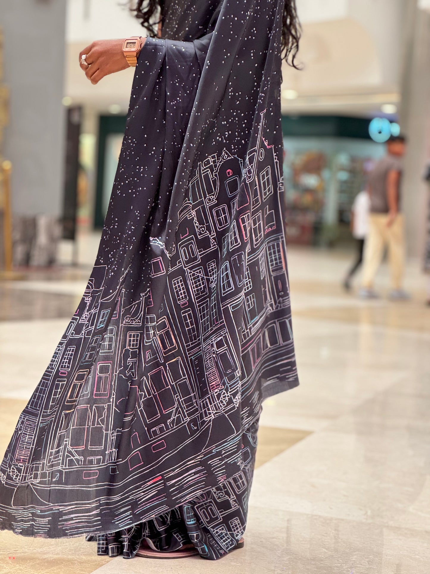 Starlit Noël Skyline – Premium Satin Christmas Saree