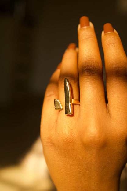 AI342 - Arrowline Ring