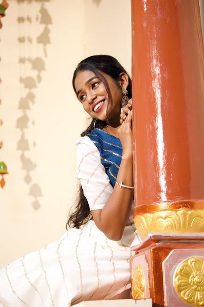 Anvika Kurti