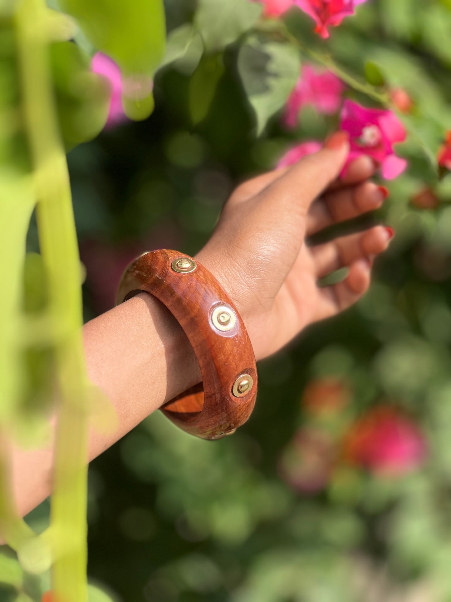 AI332 - Set Of Wooden Bangle