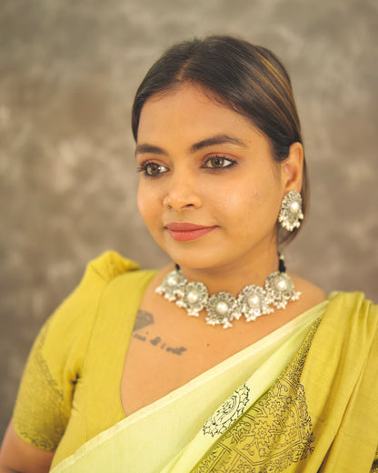 AI098 - Oxidised Silver Pearl Choker