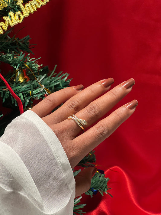 AI300 - The Emerald Serpent Ring