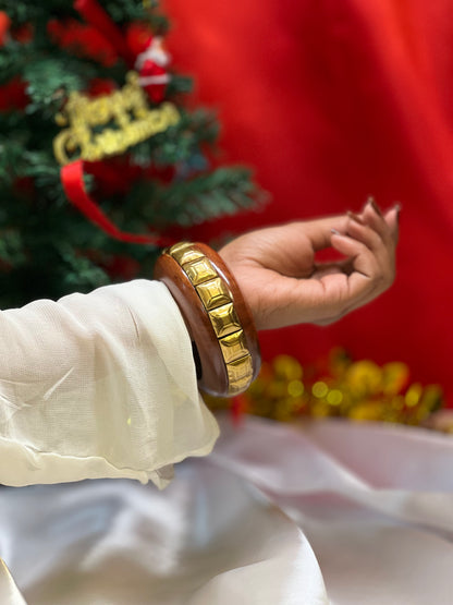 AI308 - Rustic Square Centered Bangle