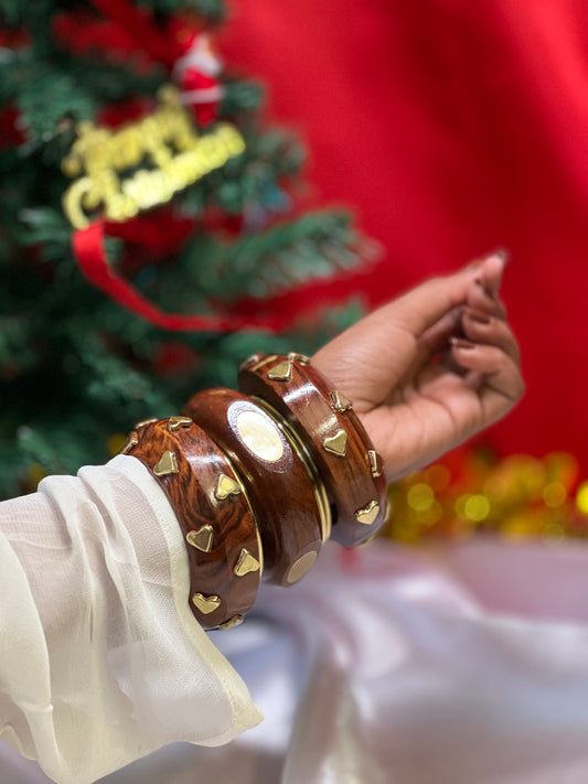 AI306 - Wooden Love Loop Bangles