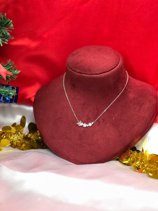 AI331 - Silver Blossom Chain