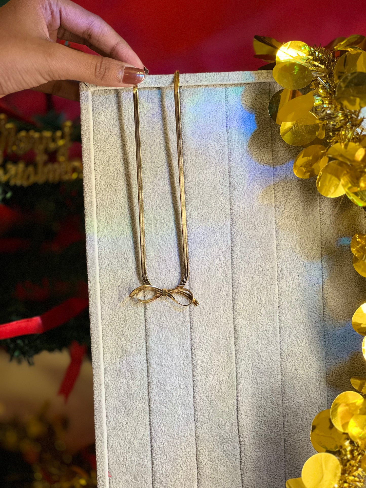 AI325 - Eternal Loop Gold Chain