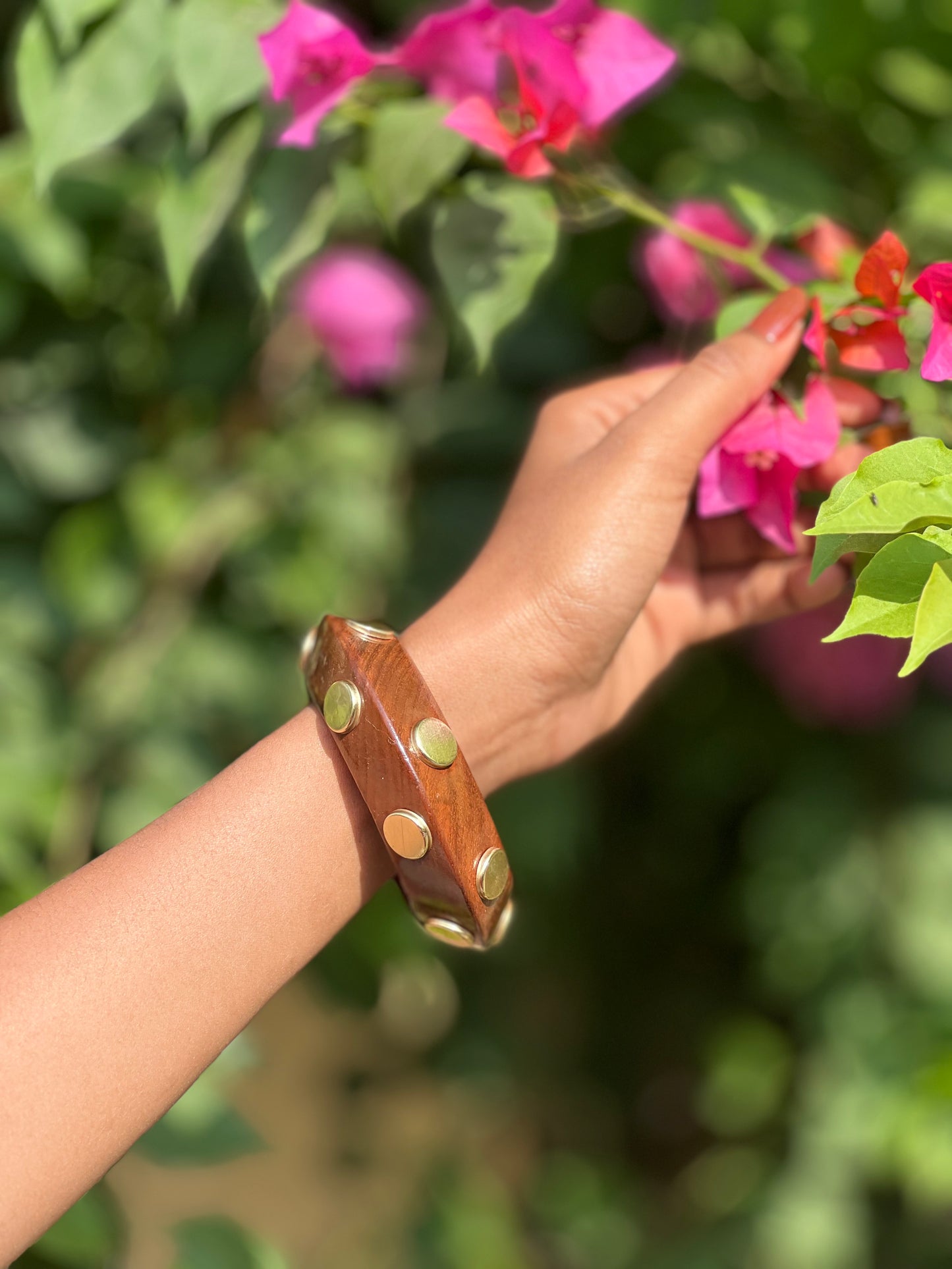 AI332 - Set Of Wooden Bangle