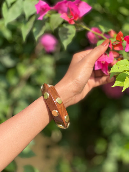 AI332 - Set Of Wooden Bangle