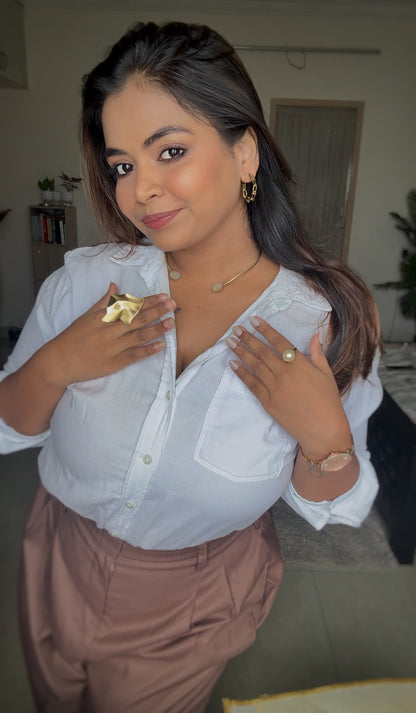 AI066 - Mother of Pearl - Choker