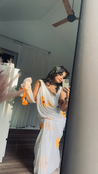 Mrunal - Mul Cotton Hand Painted Saree