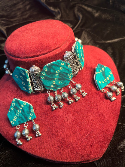 AI103 - Handmade Green Oxidised Choker Set
