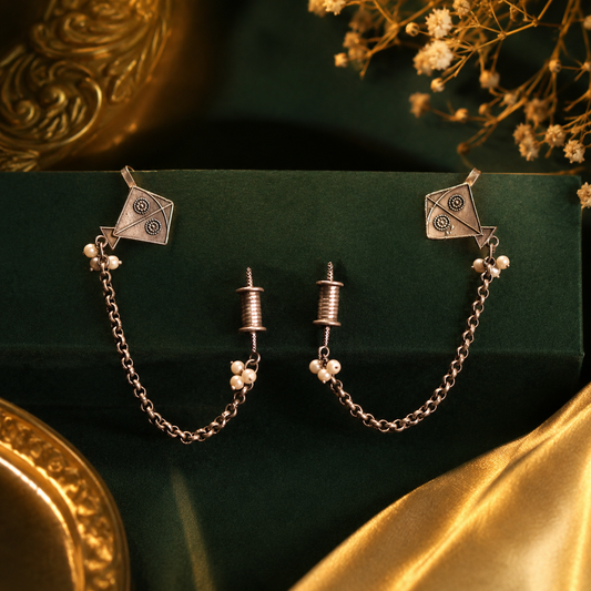 AI164 - Oxidised Kite Chain Ear Cuff
